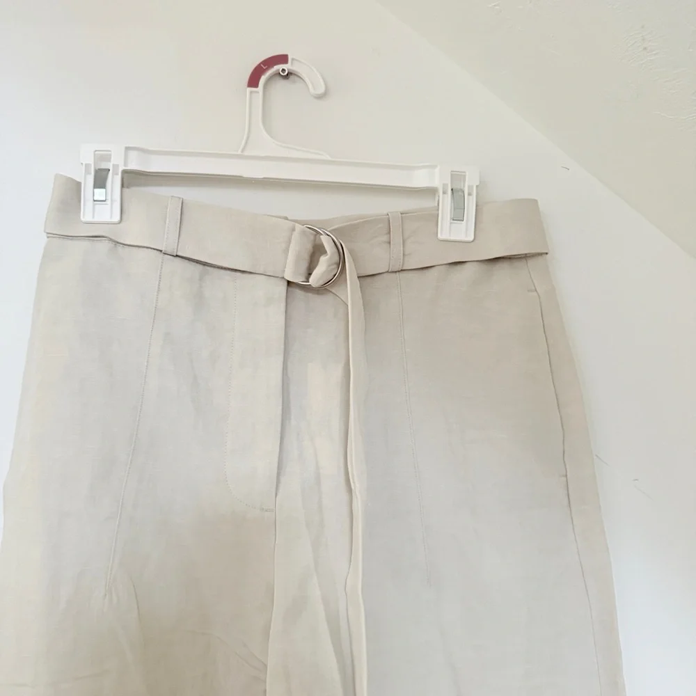 Banana Republic women’s barrel leg linen Pants - Picture 4 of 10